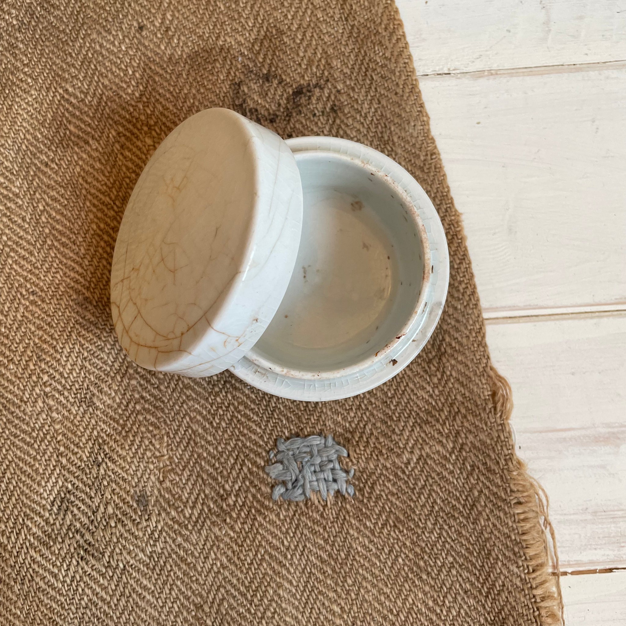 Plain Antique Chemist Trinket Pot