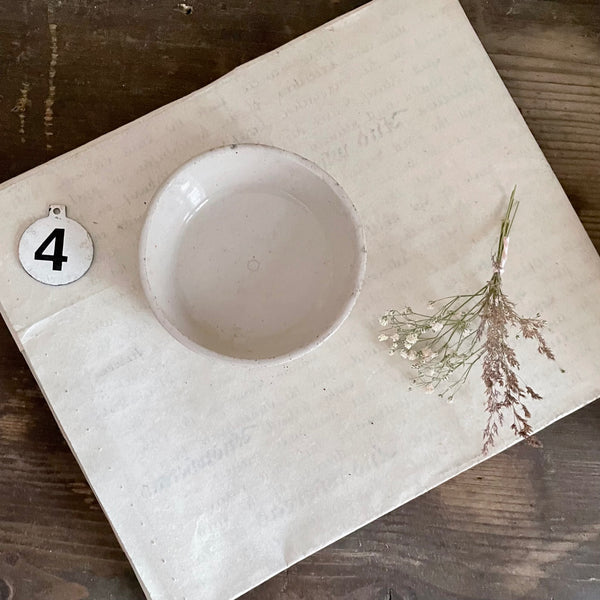 Plain Victorian Dish