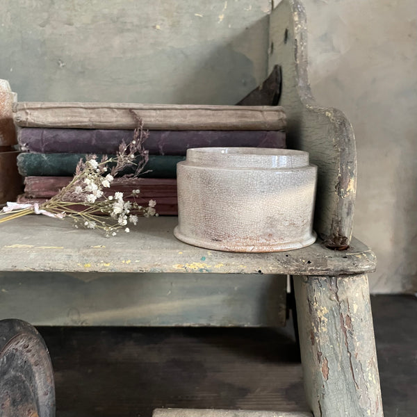 Clay & Abraham Chemist Pot