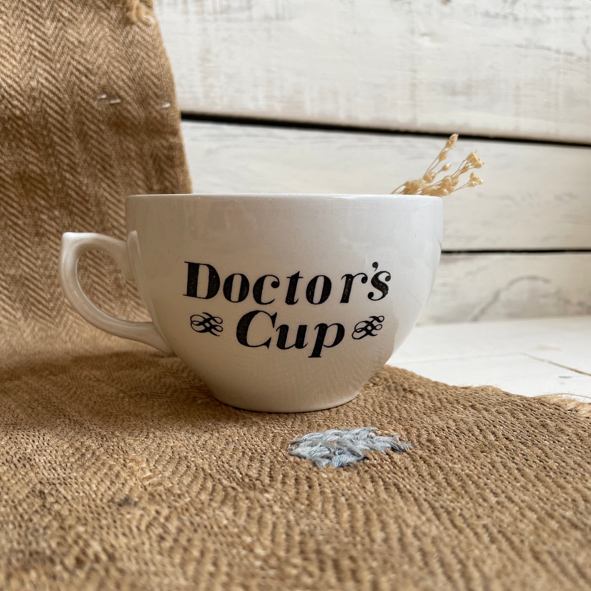 Beautiful Vintage Doctor’s Cup
